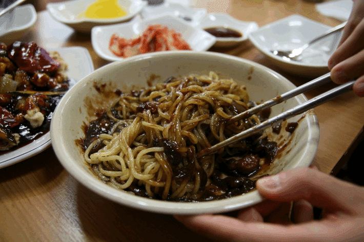 [의외의난제] 짜장면 vs 짬뽕 | 인스티즈