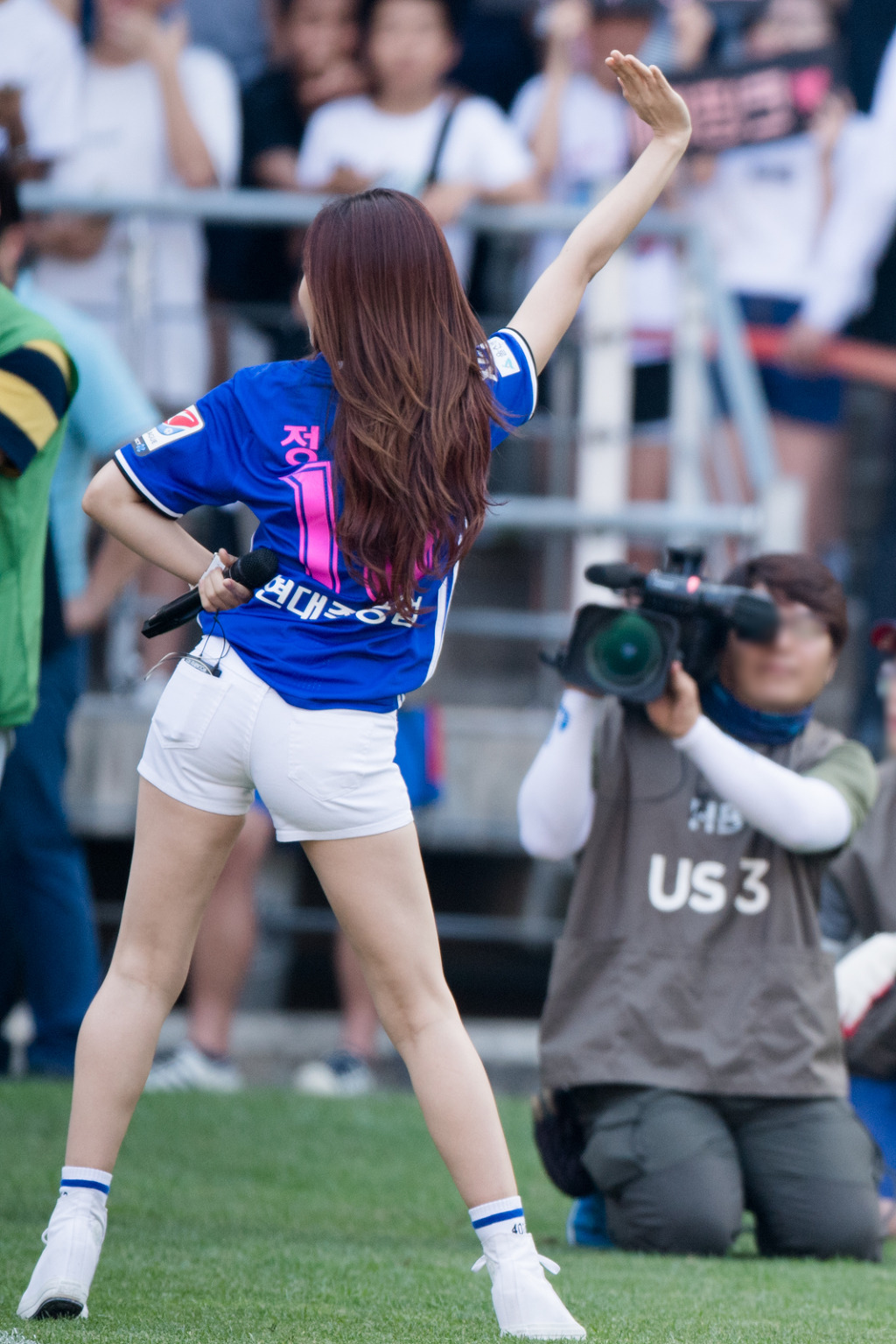 정은지 뒷태 | 인스티즈