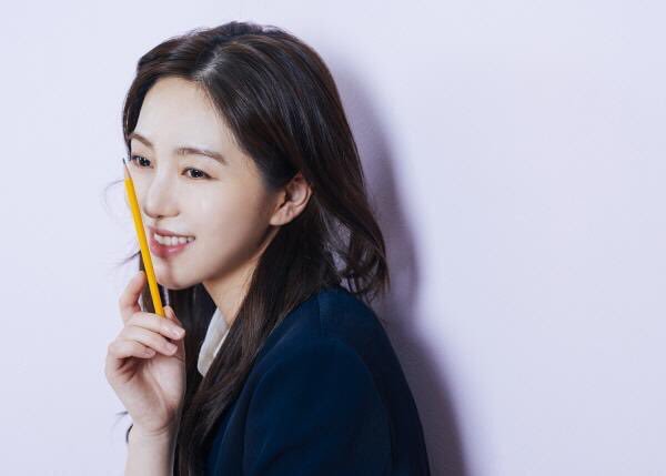 민아랑 같이 영국 해이페스티벌 가고싶다 | 인스티즈