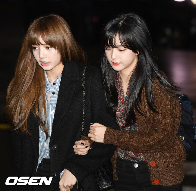 하와이로 출국하는 블랙핑크 | 인스티즈