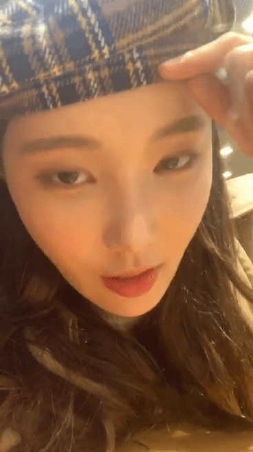 어제 3주년 기념 인스타 라이브한 모모랜드 연우(2).gif | 인스티즈